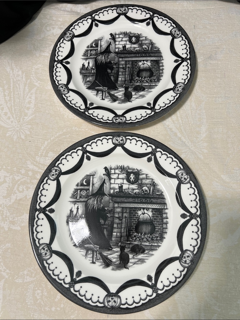 Royal STAFFORD Haunted Home - Witch Illustration Dinner Plates - Set of 2
